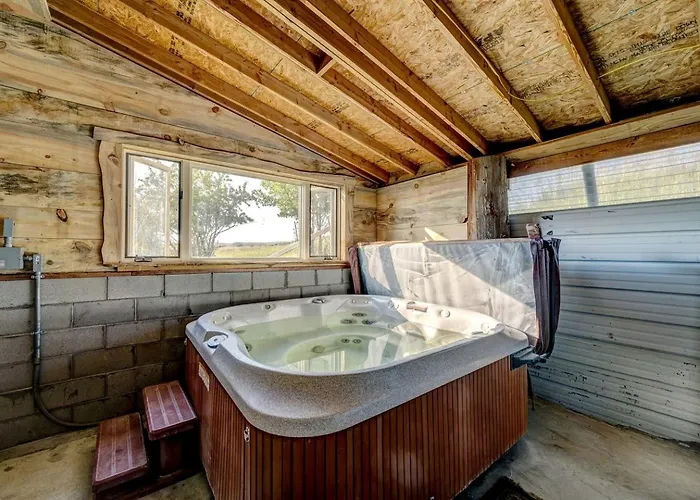 Awesome Retreat With Hot-tub With Serene Landscape Views In Wyoming Story