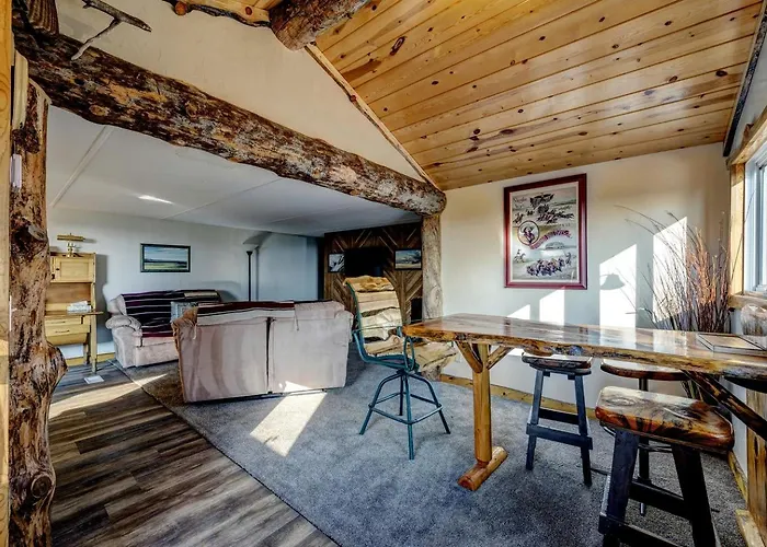 Holiday home Awesome Retreat With Hot-tub With Serene Landscape Views In Wyoming *