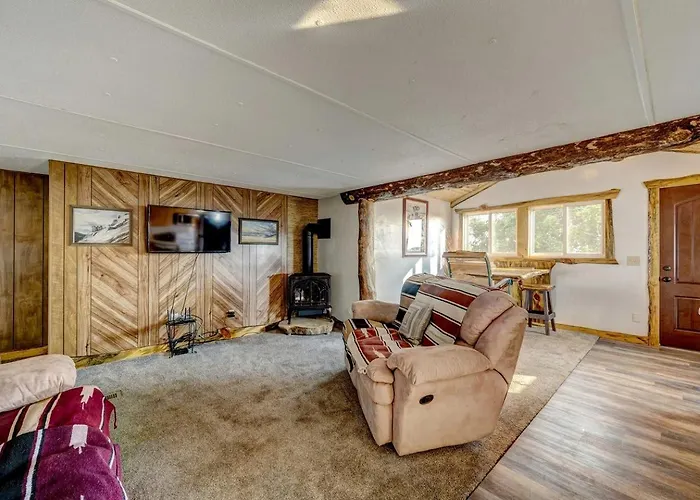 Awesome Retreat With Hot-tub With Serene Landscape Views In Wyoming * Story
