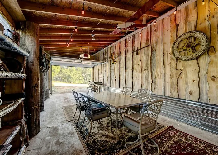 Awesome Retreat With Hot-tub With Serene Landscape Views In Wyoming *