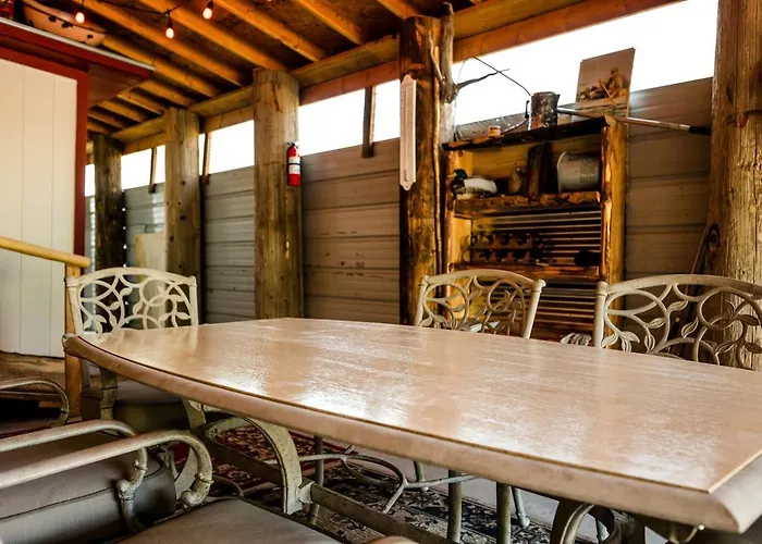Awesome Retreat With Hot-tub With Serene Landscape Views In Wyoming Holiday home *