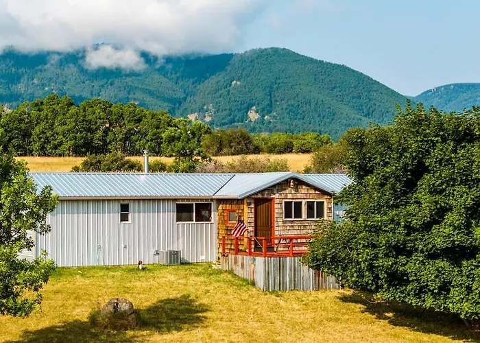 Awesome Retreat With Hot-tub With Serene Landscape Views In Wyoming Holiday home *